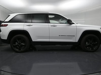 2022 Jeep Grand Cherokee Altitude