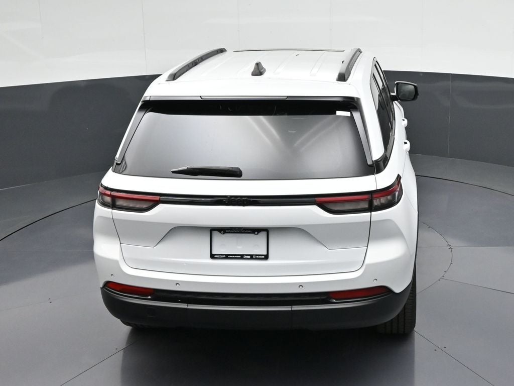 2022 Jeep Grand Cherokee Altitude