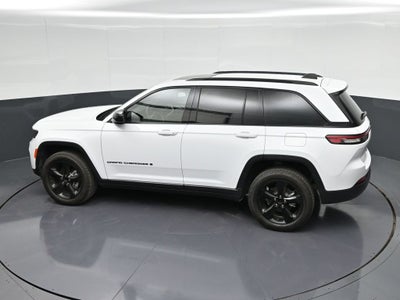 2022 Jeep Grand Cherokee Altitude