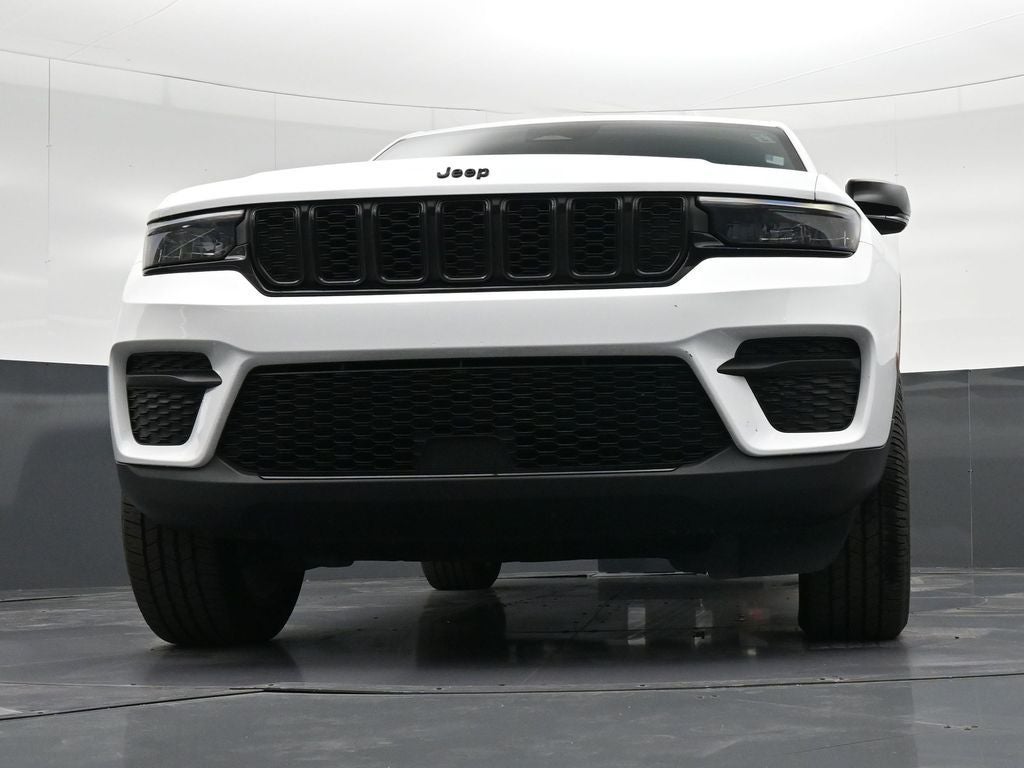 2022 Jeep Grand Cherokee Altitude