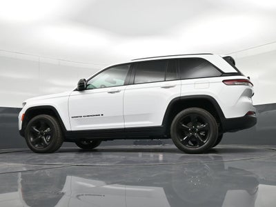 2022 Jeep Grand Cherokee Altitude