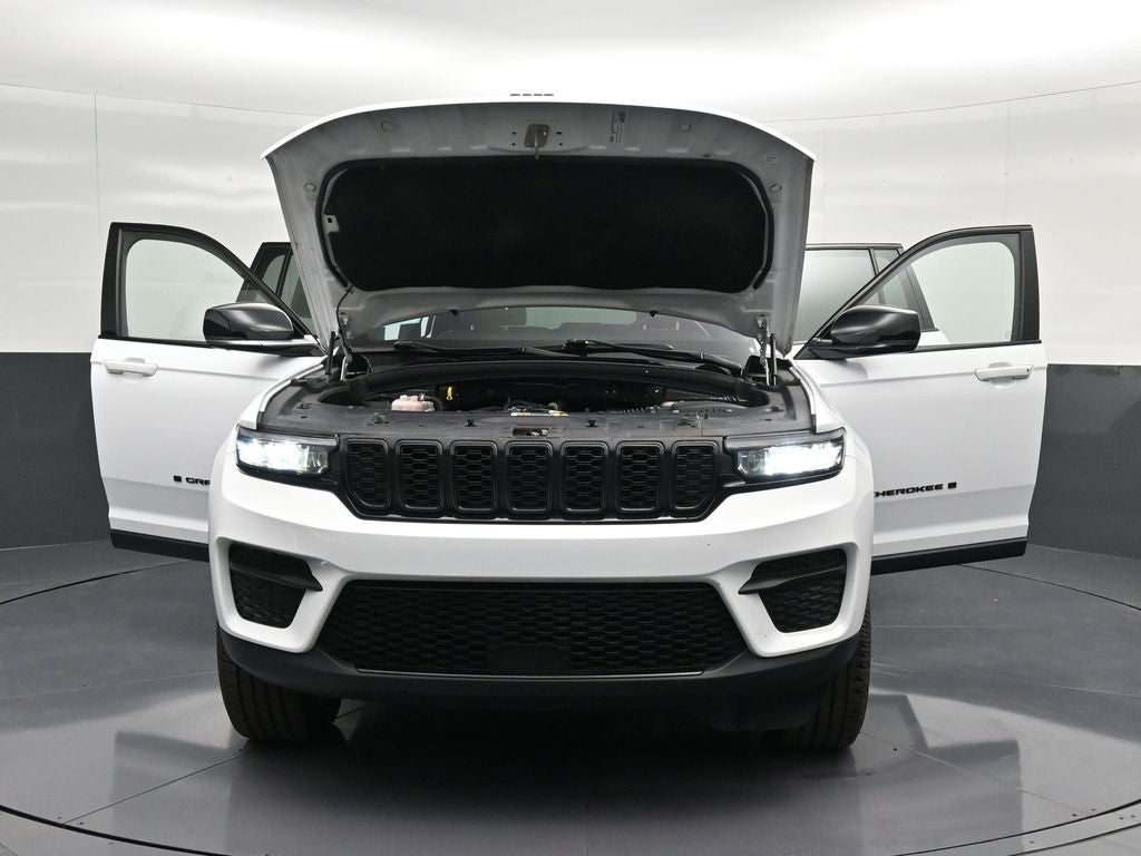 2022 Jeep Grand Cherokee Altitude