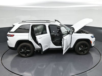 2022 Jeep Grand Cherokee Altitude