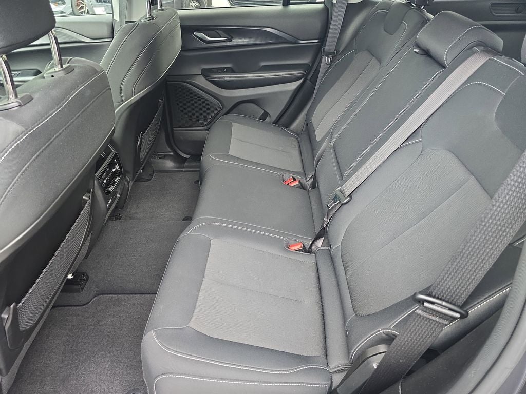 2023 Jeep Grand Cherokee Laredo X