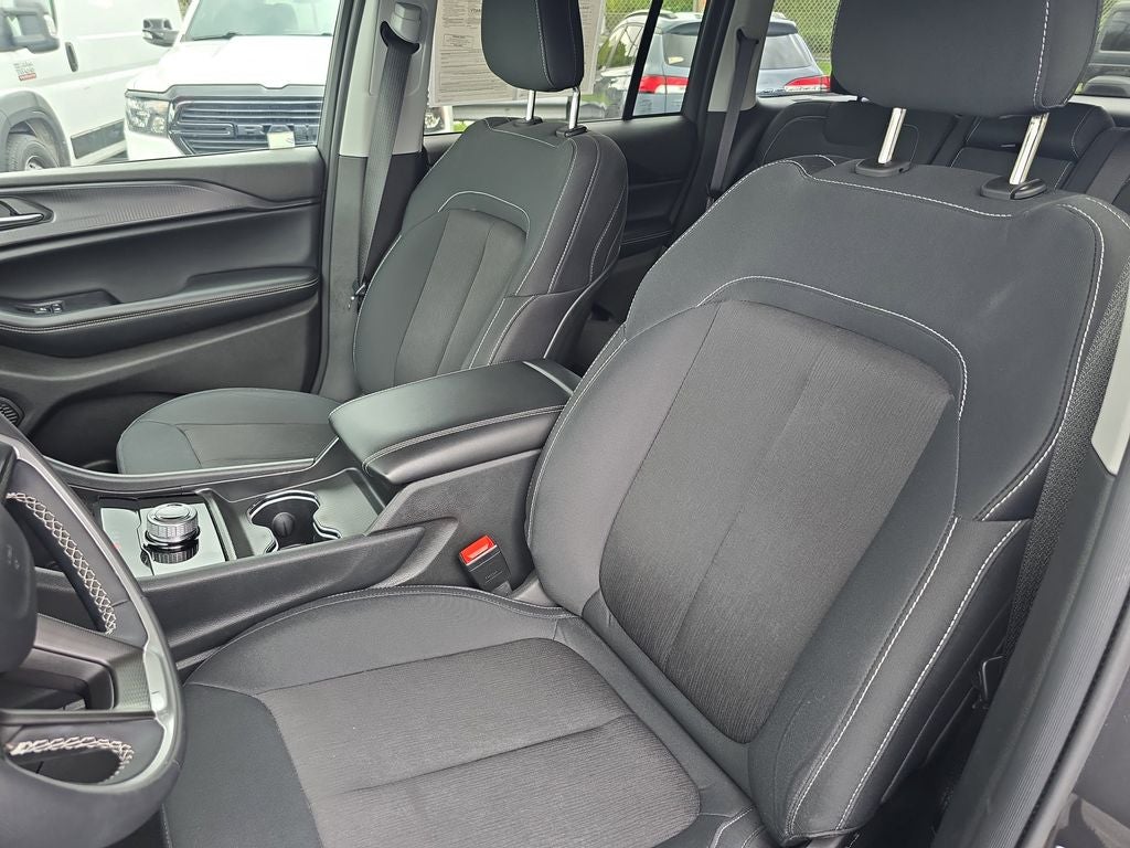 2023 Jeep Grand Cherokee Laredo X