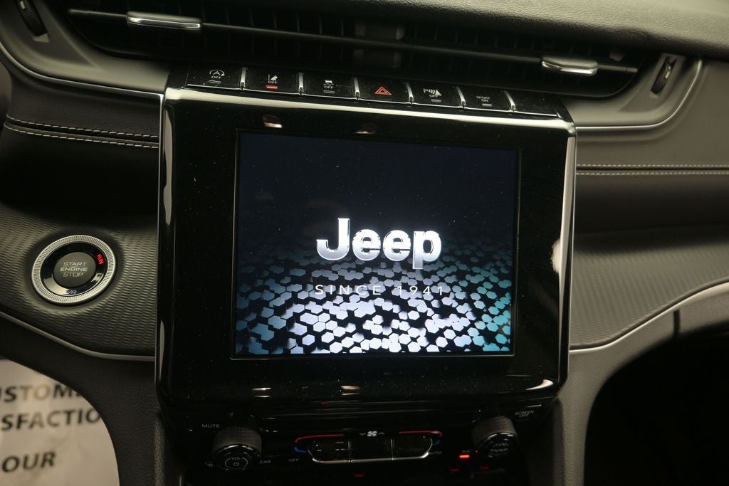 2024 Jeep Grand Cherokee L Laredo