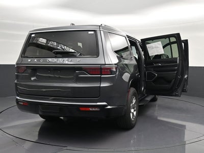 2023 Jeep Wagoneer Base