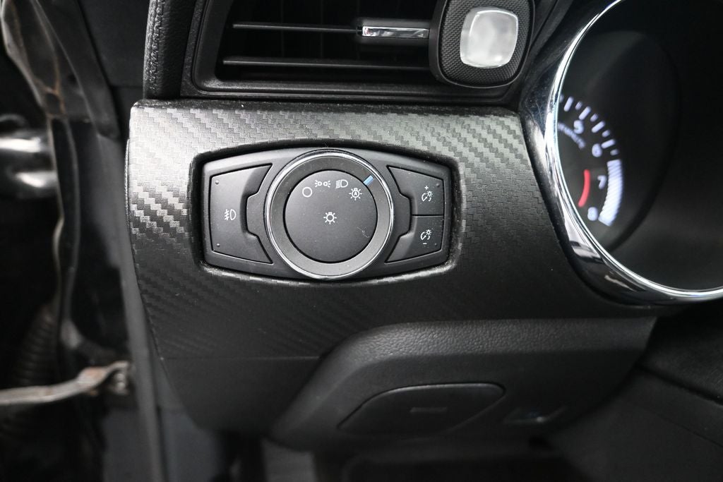 2016 Ford Mustang V6