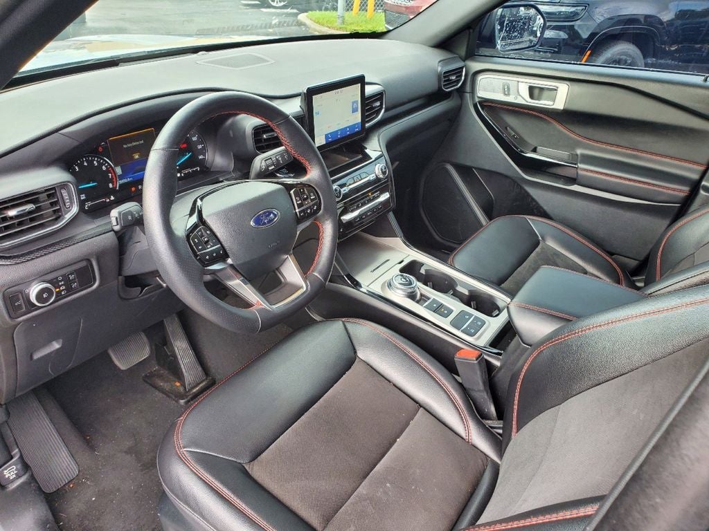 2023 Ford Explorer ST-Line
