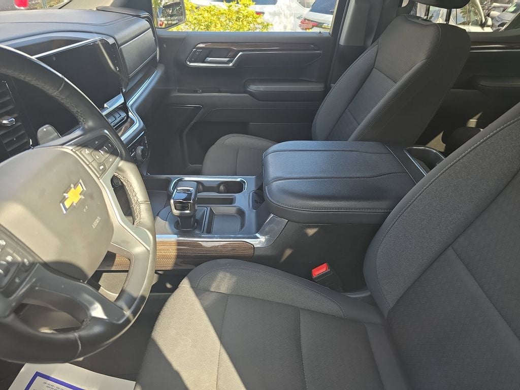 2024 Chevrolet Silverado 1500 LT