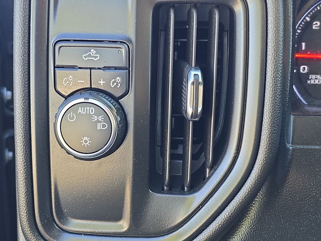 2019 Chevrolet Silverado 1500 Custom