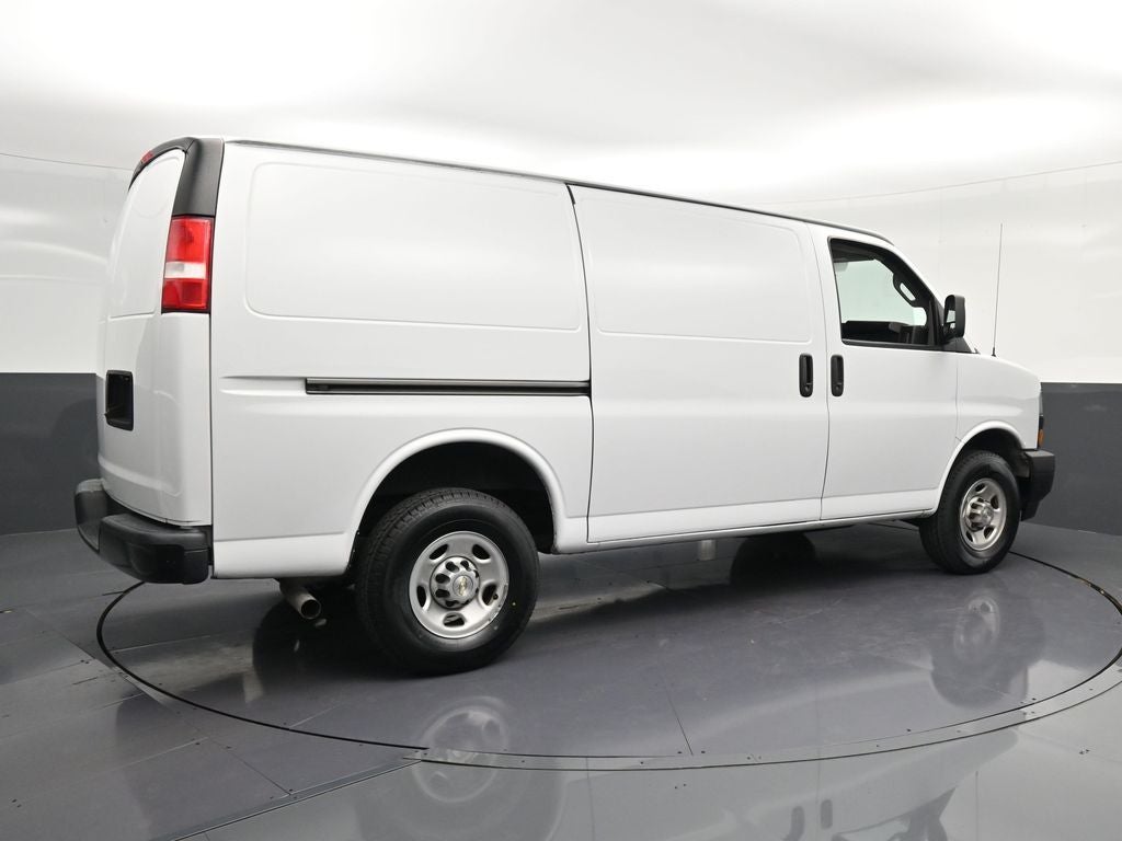 2022 Chevrolet Express 3500 Work Van Cargo