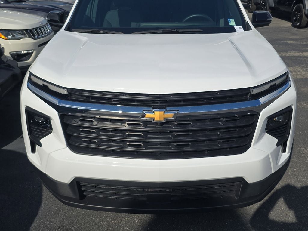 2024 Chevrolet Traverse LS
