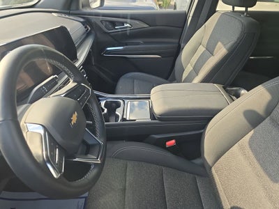 2024 Chevrolet Traverse LS