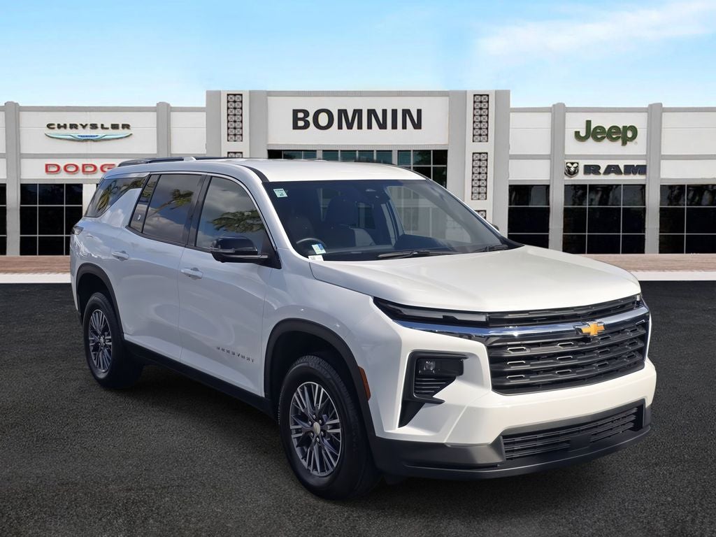 2024 Chevrolet Traverse LS