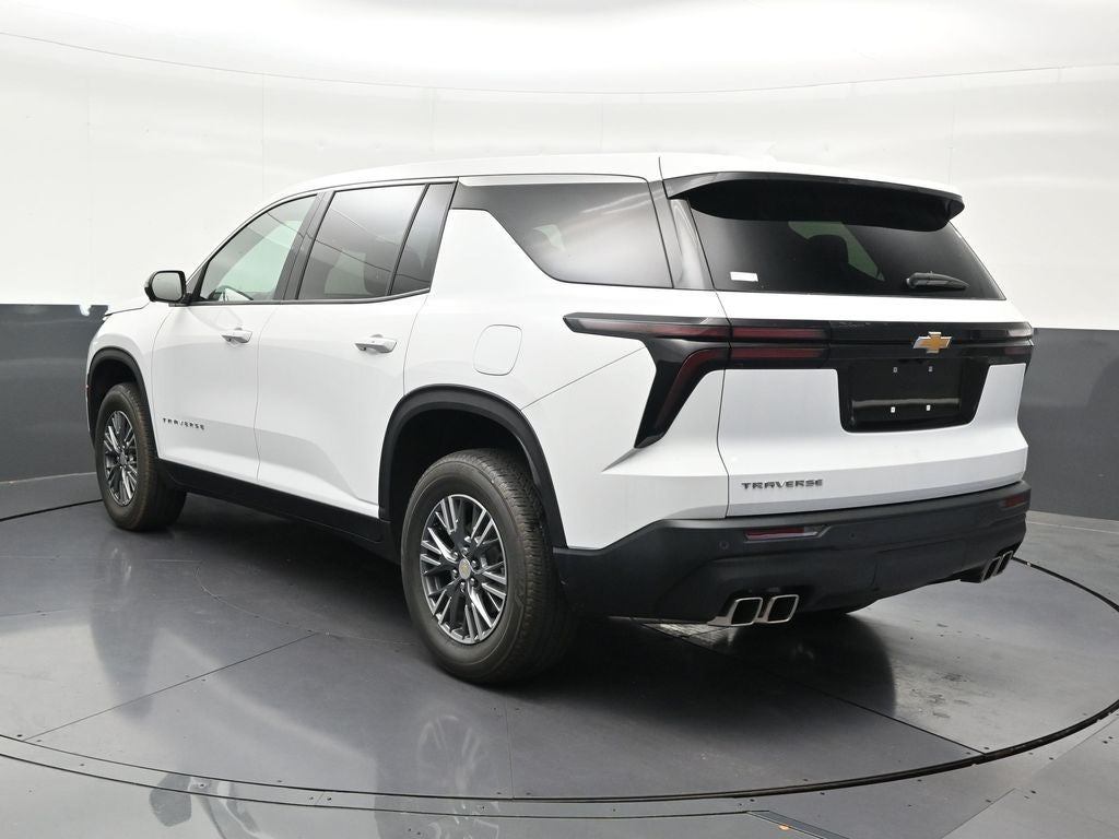2024 Chevrolet Traverse LS