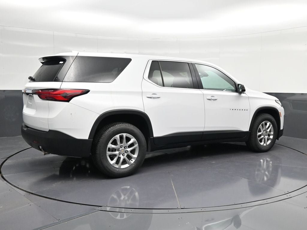 2023 Chevrolet Traverse LS
