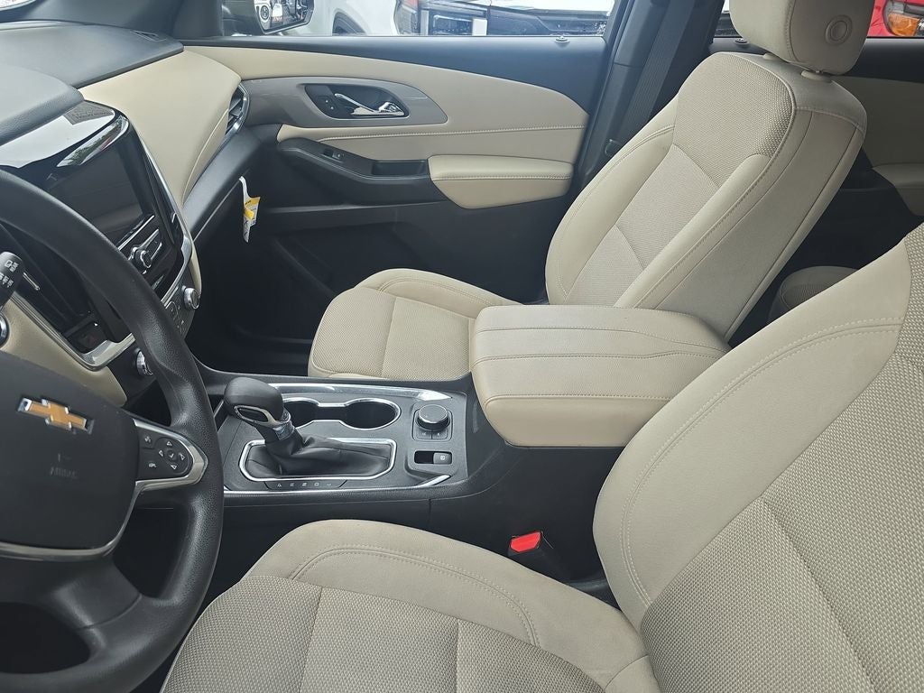 2022 Chevrolet Traverse LS