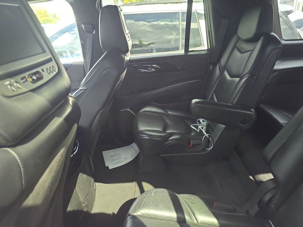 2018 Cadillac Escalade Platinum Edition