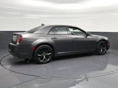 2022 Chrysler 300 Touring