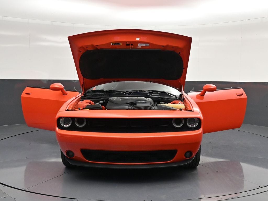 2021 Dodge Challenger SXT