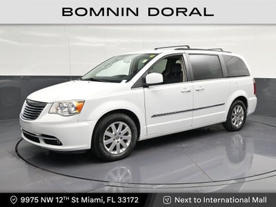 2016 Chrysler Town & Country Touring