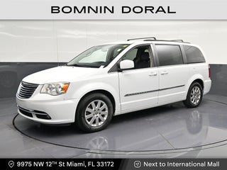 2016 Chrysler Town &amp; Country Touring