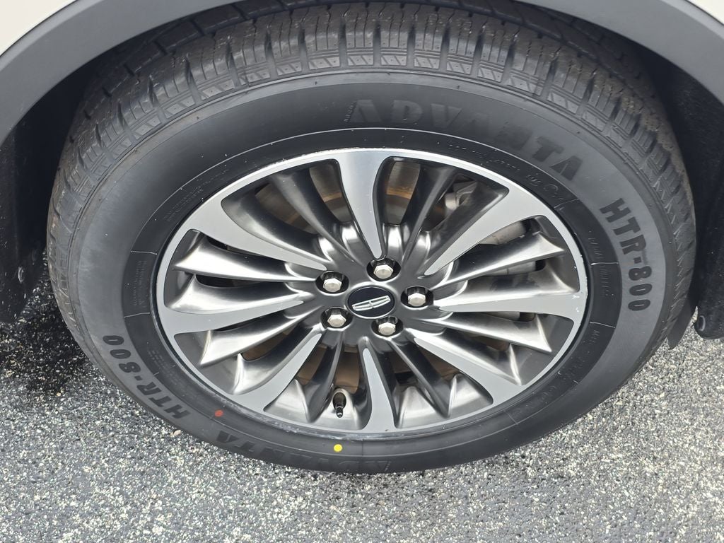 2022 Lincoln Nautilus Standard