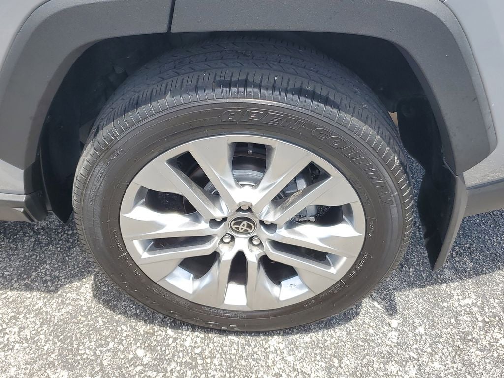 2024 Toyota RAV4 XLE Premium