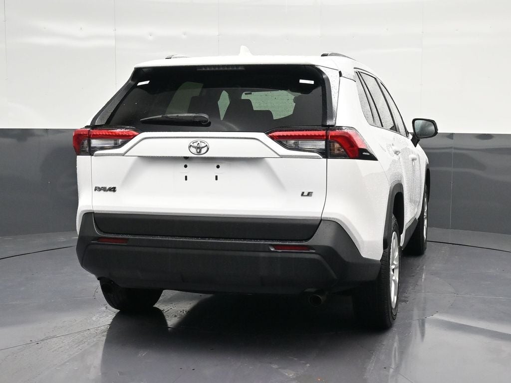 2020 Toyota RAV4 LE