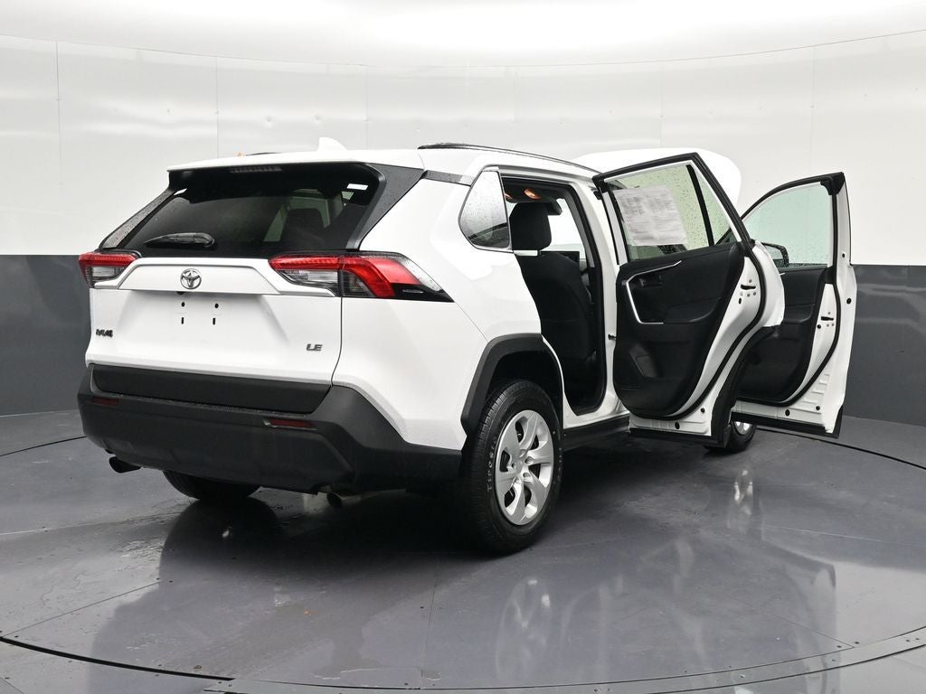 2020 Toyota RAV4 LE