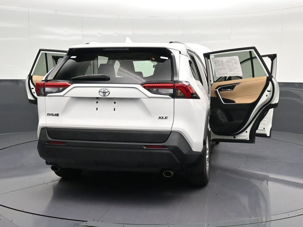 2021 Toyota RAV4 XLE