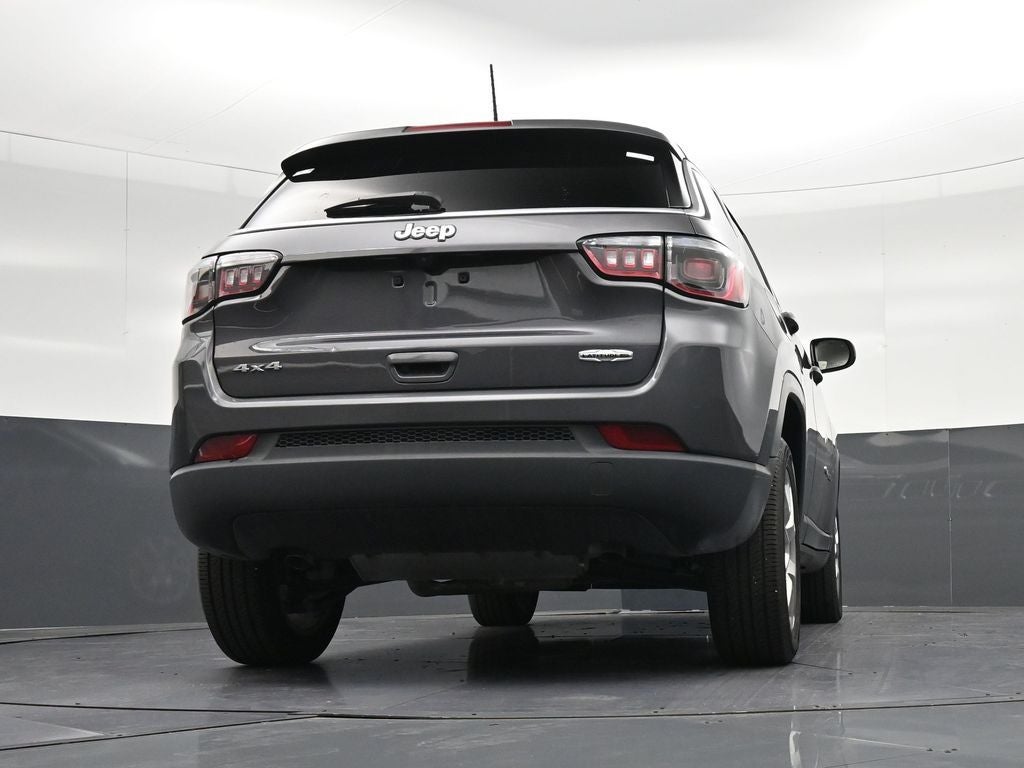 2024 Jeep Compass Latitude Lux
