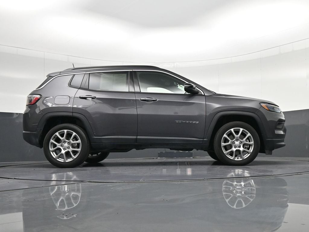 2024 Jeep Compass Latitude Lux