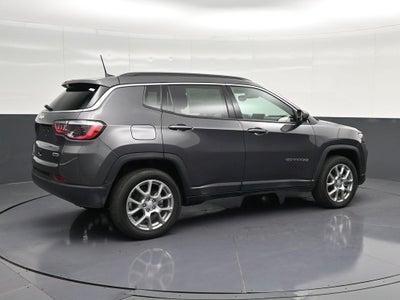 2024 Jeep Compass Latitude Lux