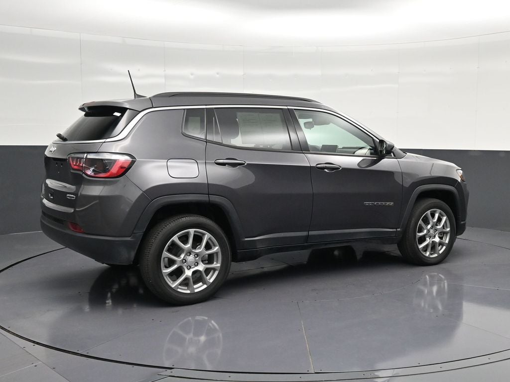 2024 Jeep Compass Latitude Lux