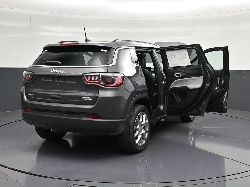 2024 Jeep Compass Latitude Lux