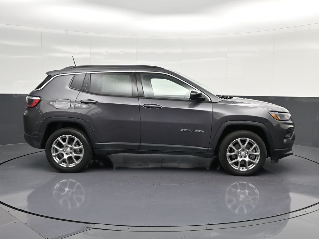 2024 Jeep Compass Latitude Lux