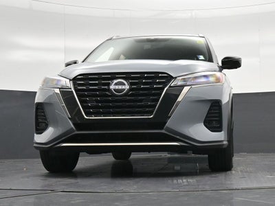 2022 Nissan Kicks SR