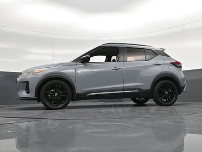 2022 Nissan Kicks SR