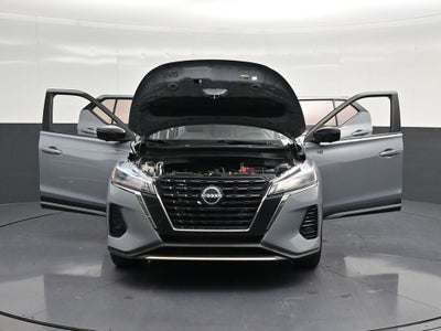 2022 Nissan Kicks SR