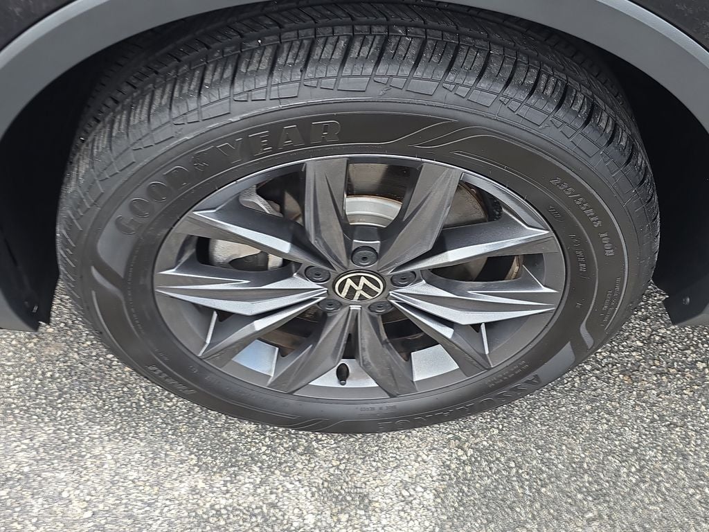 2023 Volkswagen Tiguan 2.0T SE