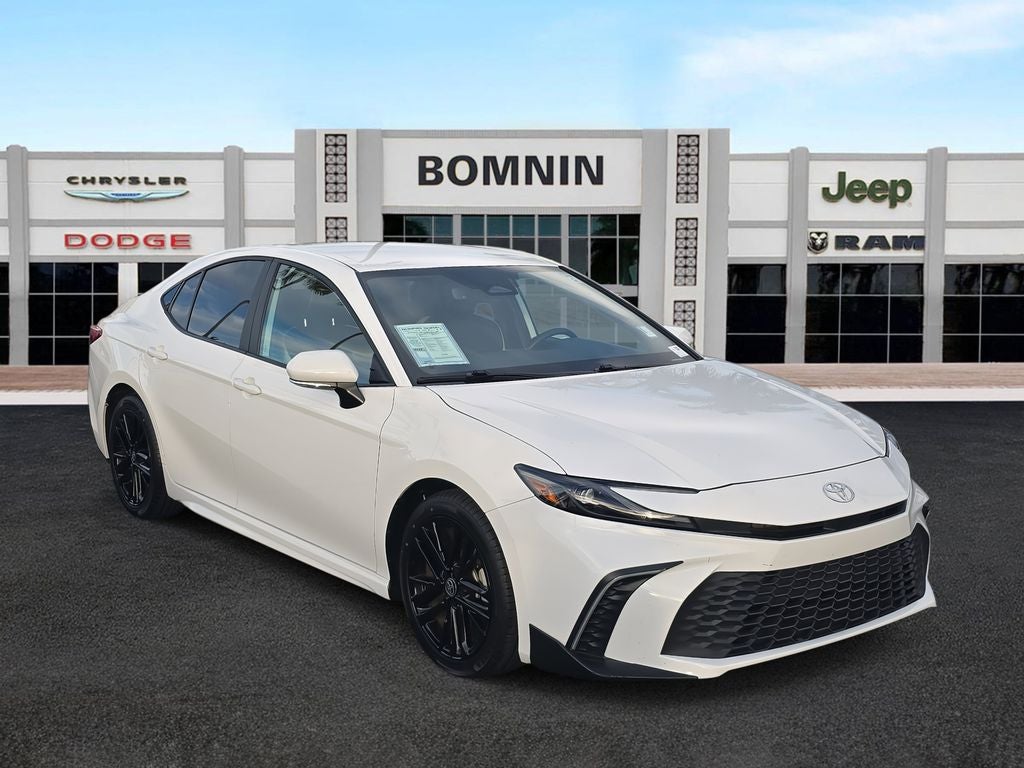 2025 Toyota Camry SE