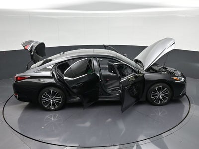 2025 Lexus ES 300h