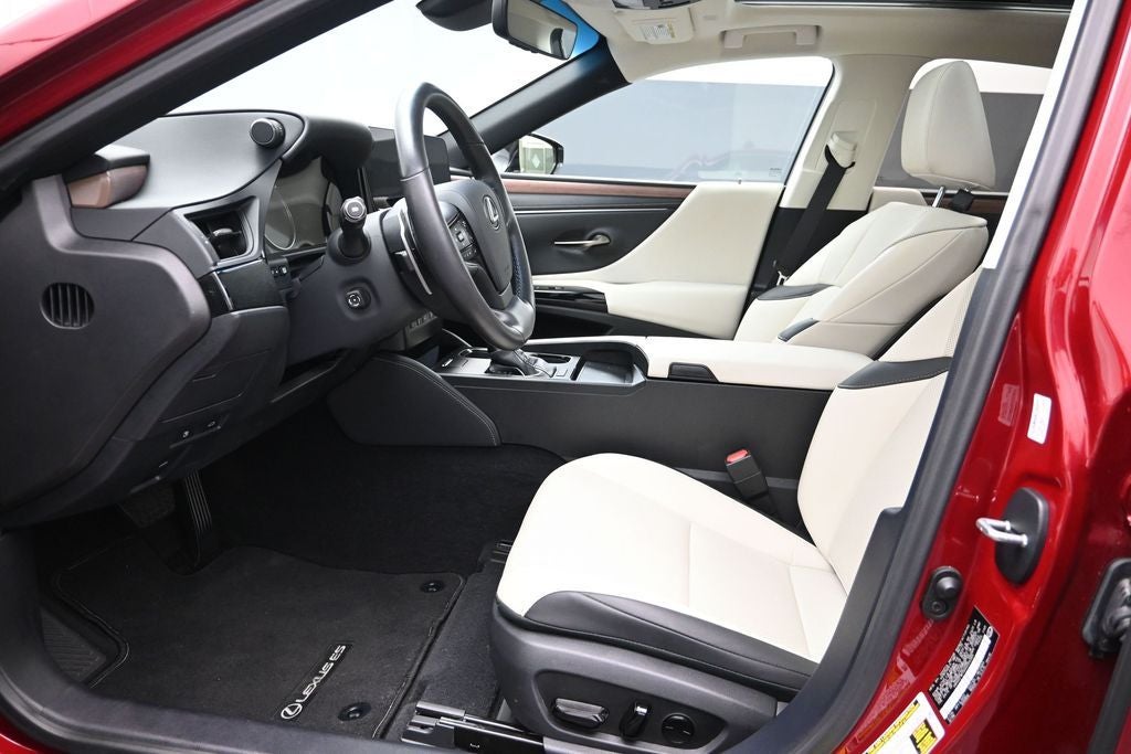 2025 Lexus ES 350