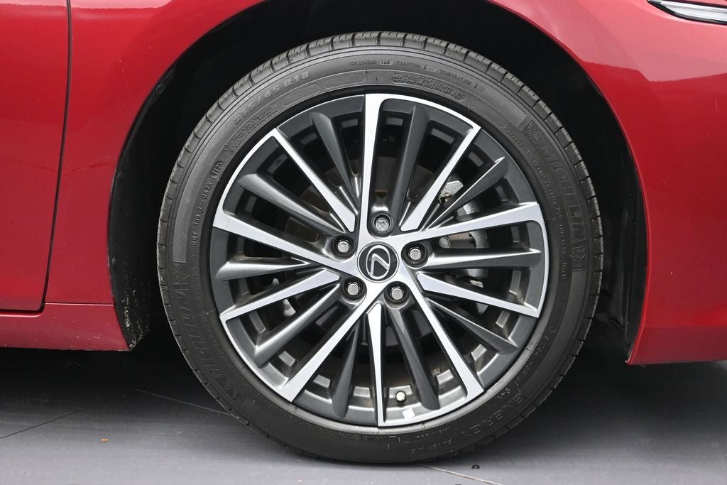 2025 Lexus ES 350