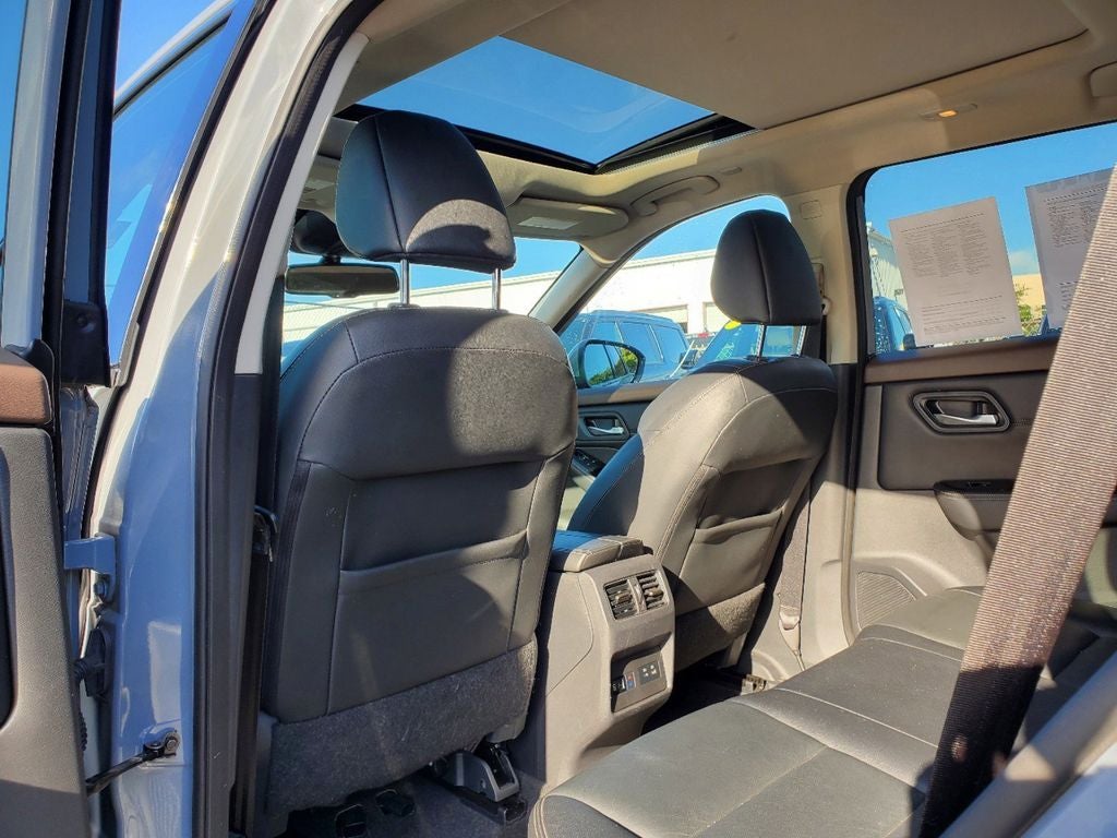 2022 Nissan Rogue SL