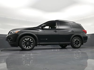2020 Nissan Pathfinder SV