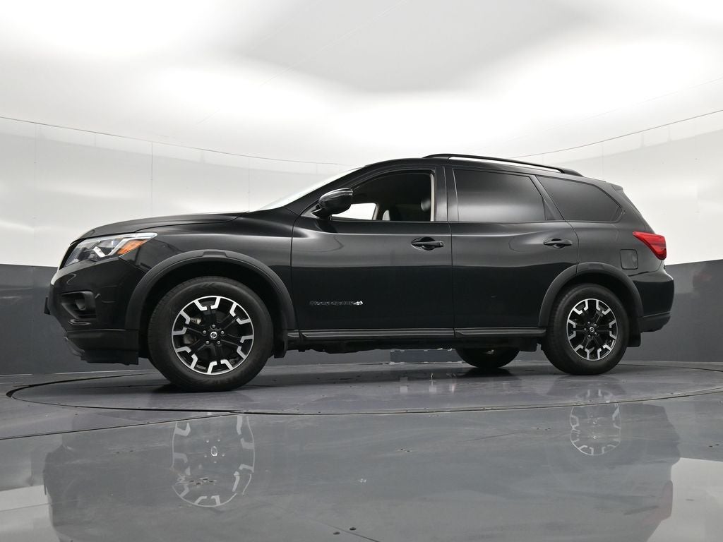 2020 Nissan Pathfinder SV