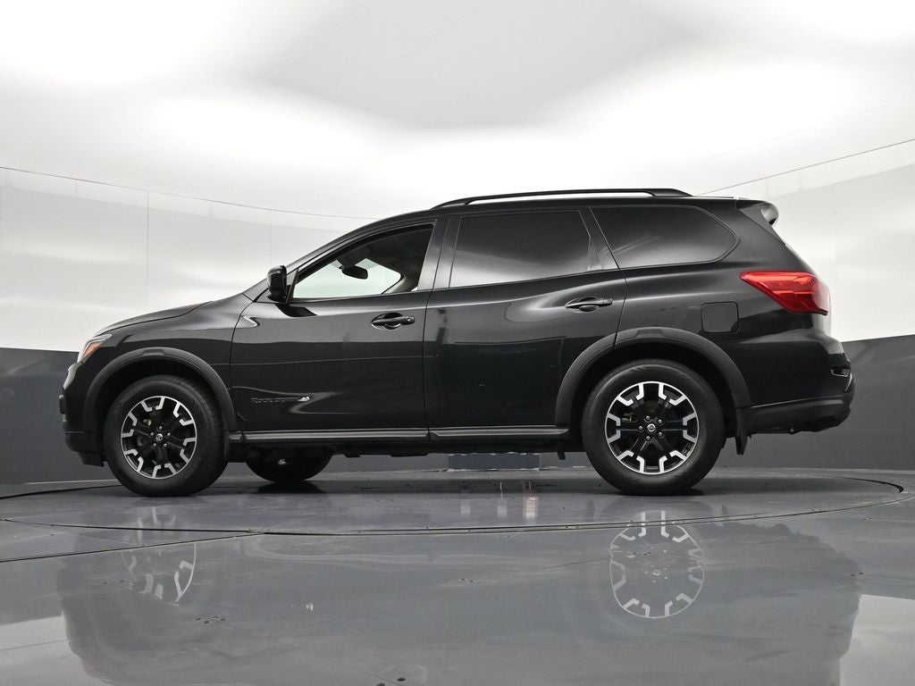 2020 Nissan Pathfinder SV